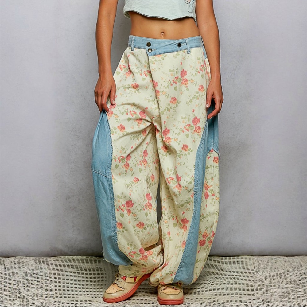 NWT POL Bohemian Floral Denim Barrel Jeans S M L - Picture 1 of 4